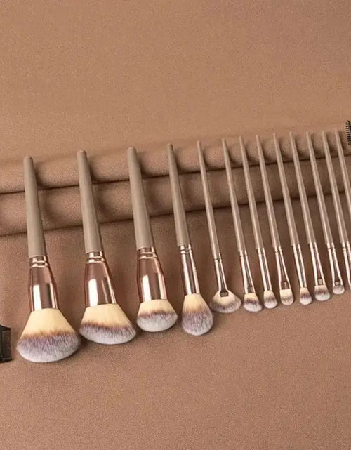 Load image into Gallery viewer, Makeup Brush Set Soft Fluffy Professiona Cosmetic Foundation Powder Eyeshadow Kabuki Blending Make up Brush Beauty Tool Makeup
