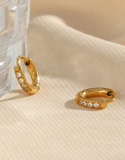 Load image into Gallery viewer, Waterproof Gold-Plated Round Earrings – Elegant Stainless Steel Hoops
