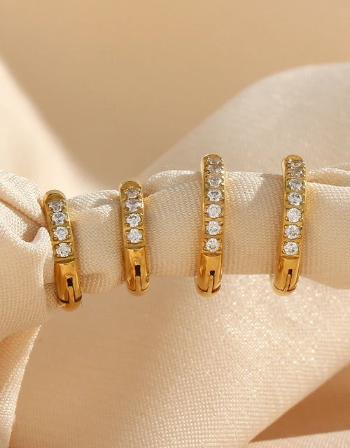 Load image into Gallery viewer, Waterproof Gold-Plated Round Earrings – Elegant Stainless Steel Hoops
