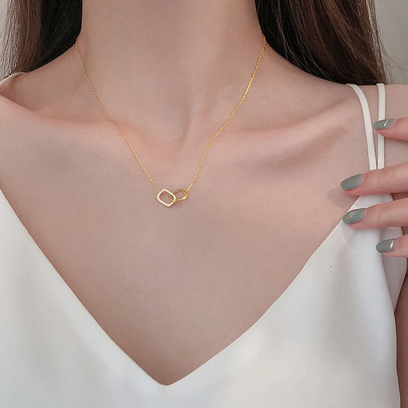 Stylish Double Circle Pendant Necklace