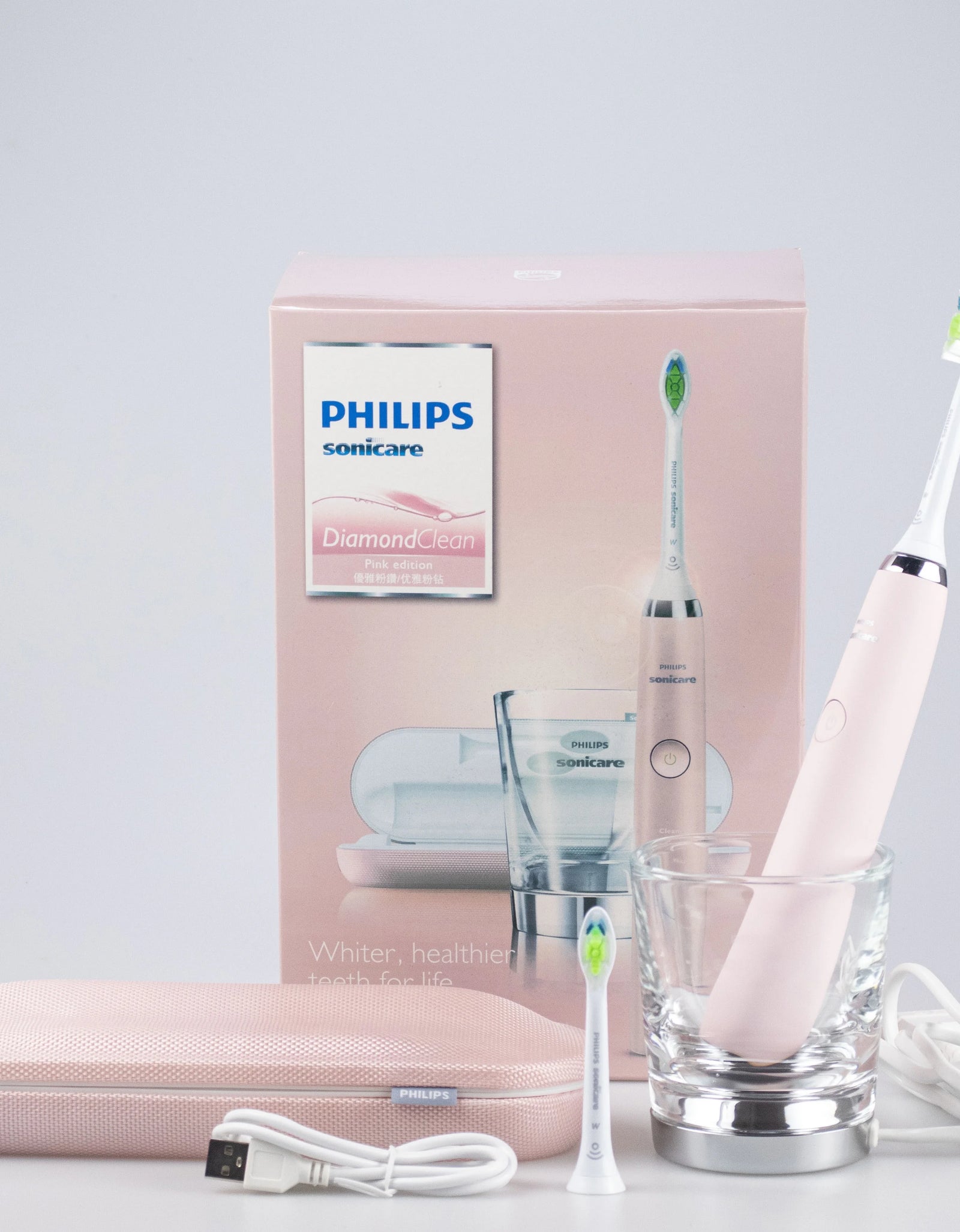 Sonicare Diamond Clean HX9362 Electric Toothbrush Handle,Equipped with a Travel Charging Case and Two Brush Heads
