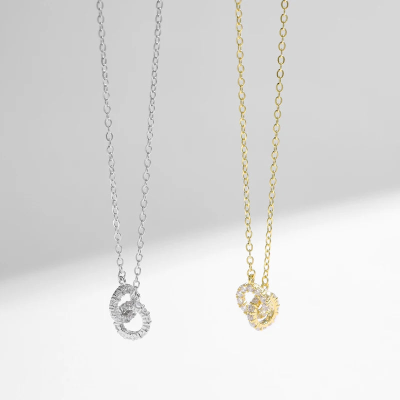 Stylish Double Circle Pendant Necklace