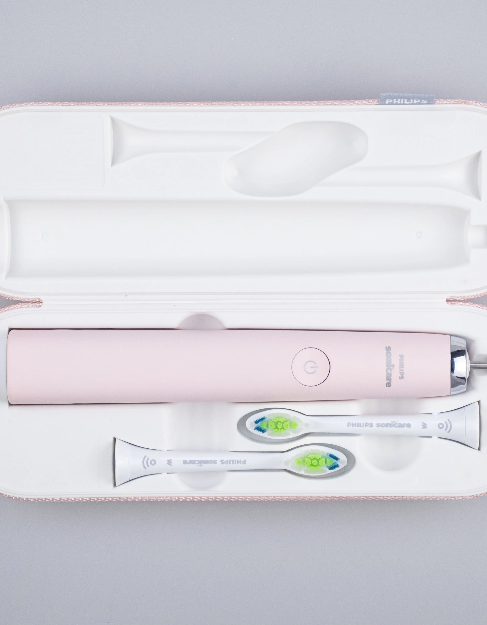 Sonicare Diamond Clean HX9362 Electric Toothbrush Handle,Equipped with a Travel Charging Case and Two Brush Heads